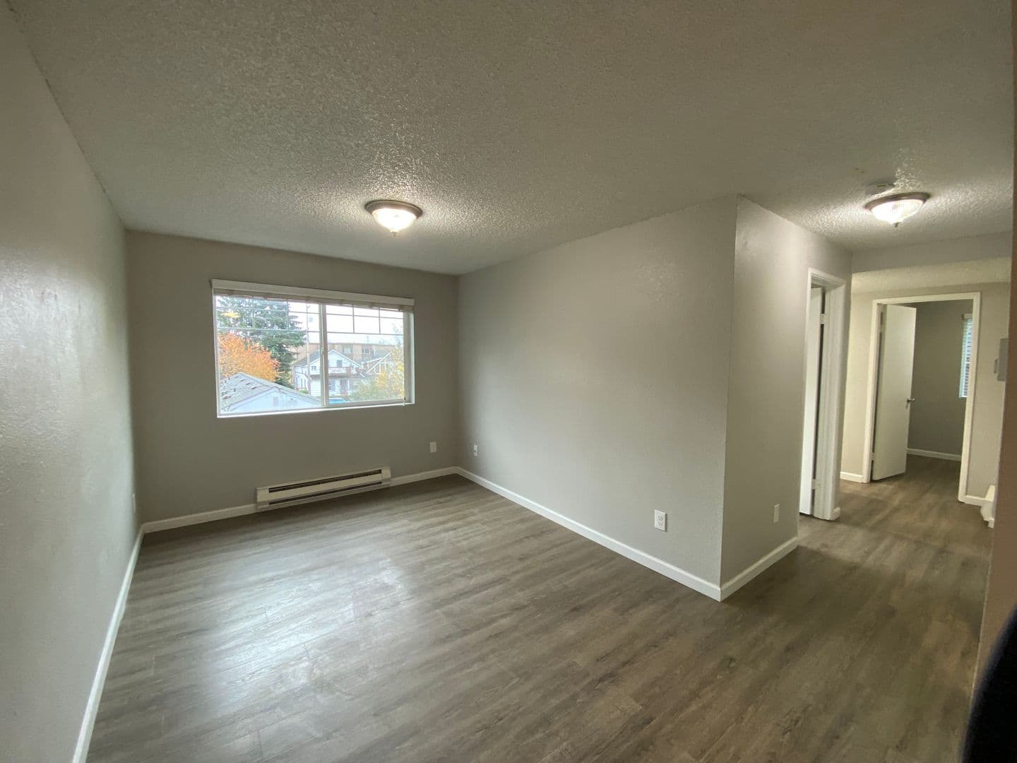 Seattle Apartment: 4327 8th Avenue NE