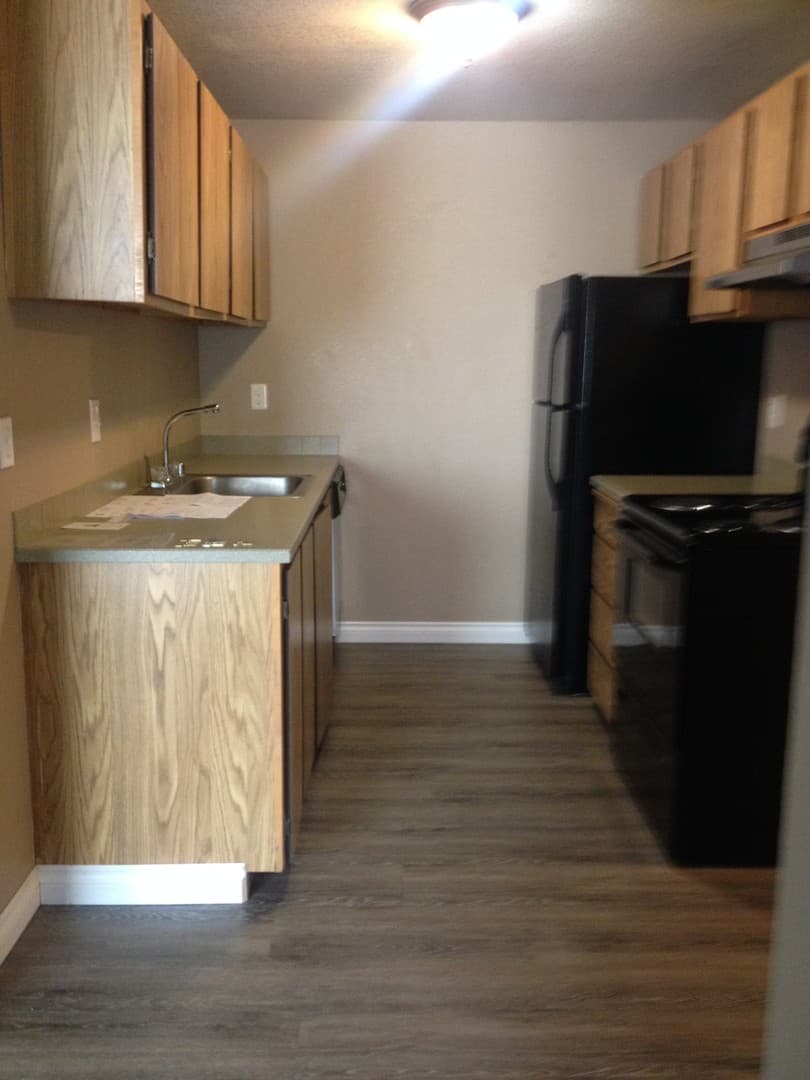 Seattle Apartment: 4327 8th Avenue NE