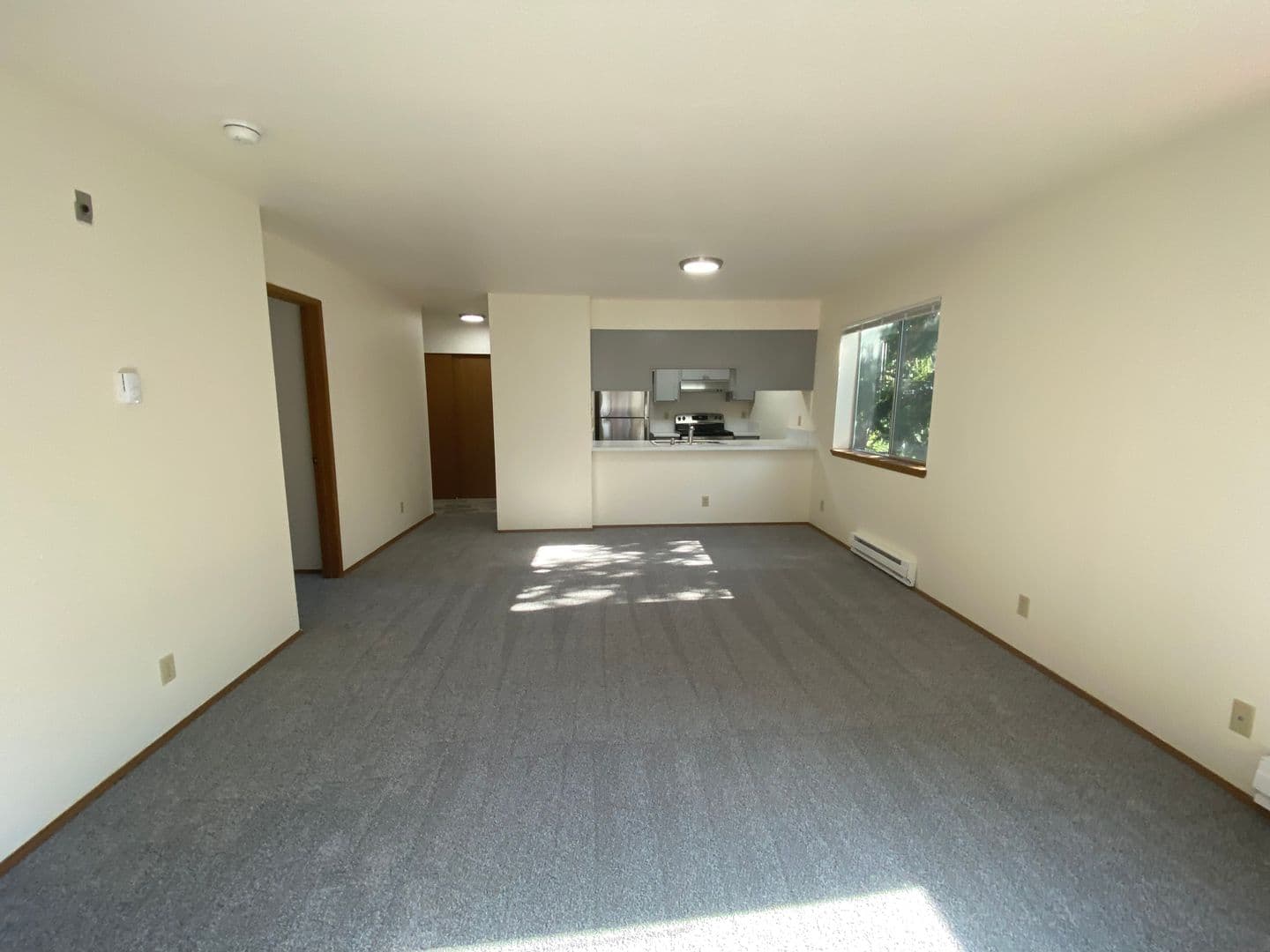 Seattle Apartment: 812 NE 42nd Street