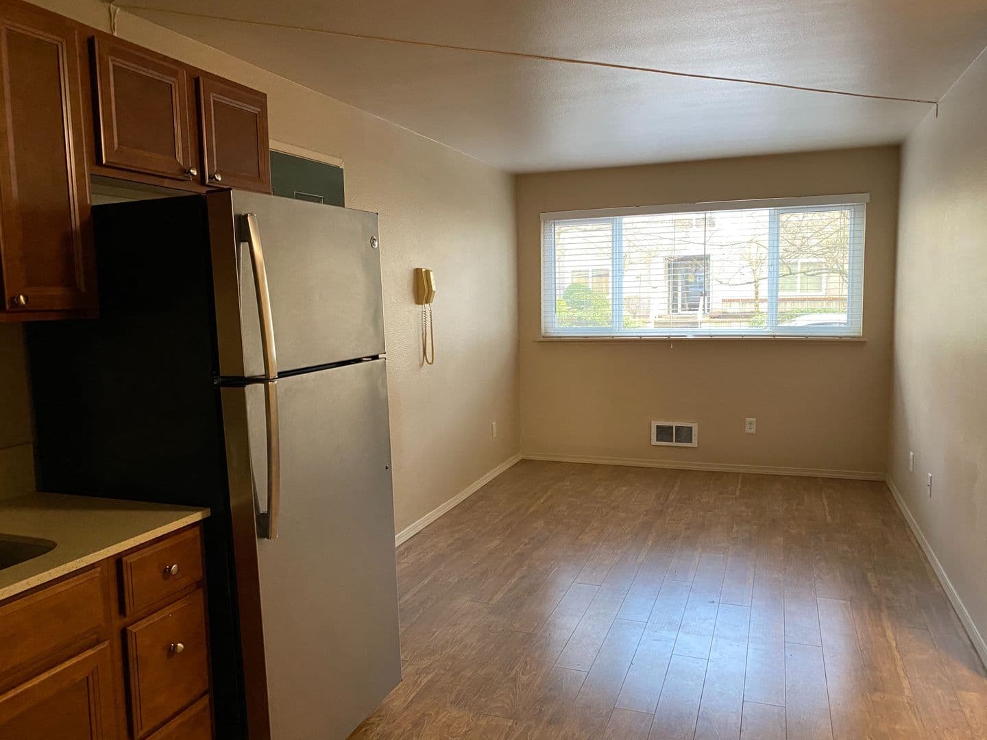 Seattle Apartment: 1519 NE 50th Street