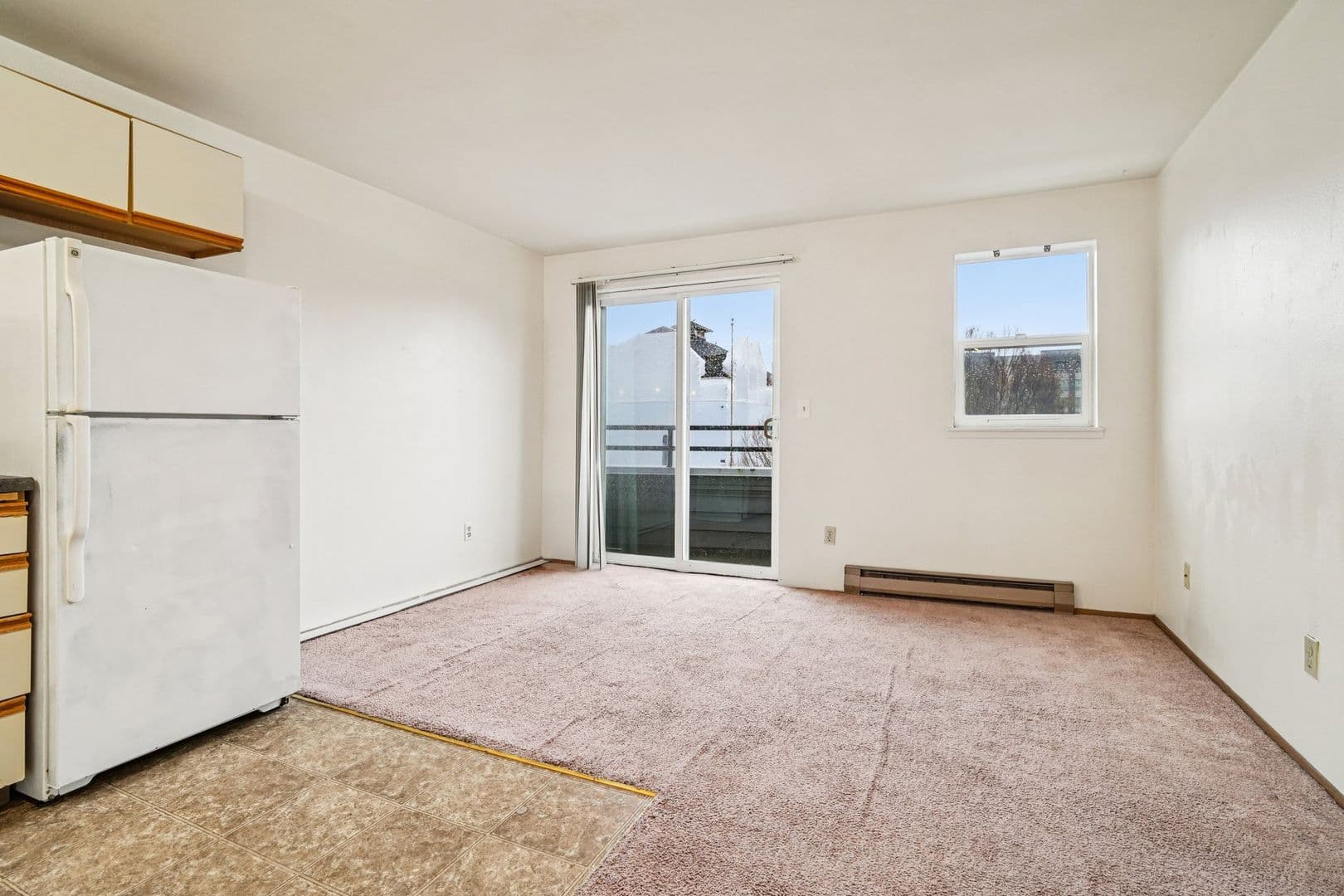 Seattle Apartment: 5021 Brooklyn Avenue NE