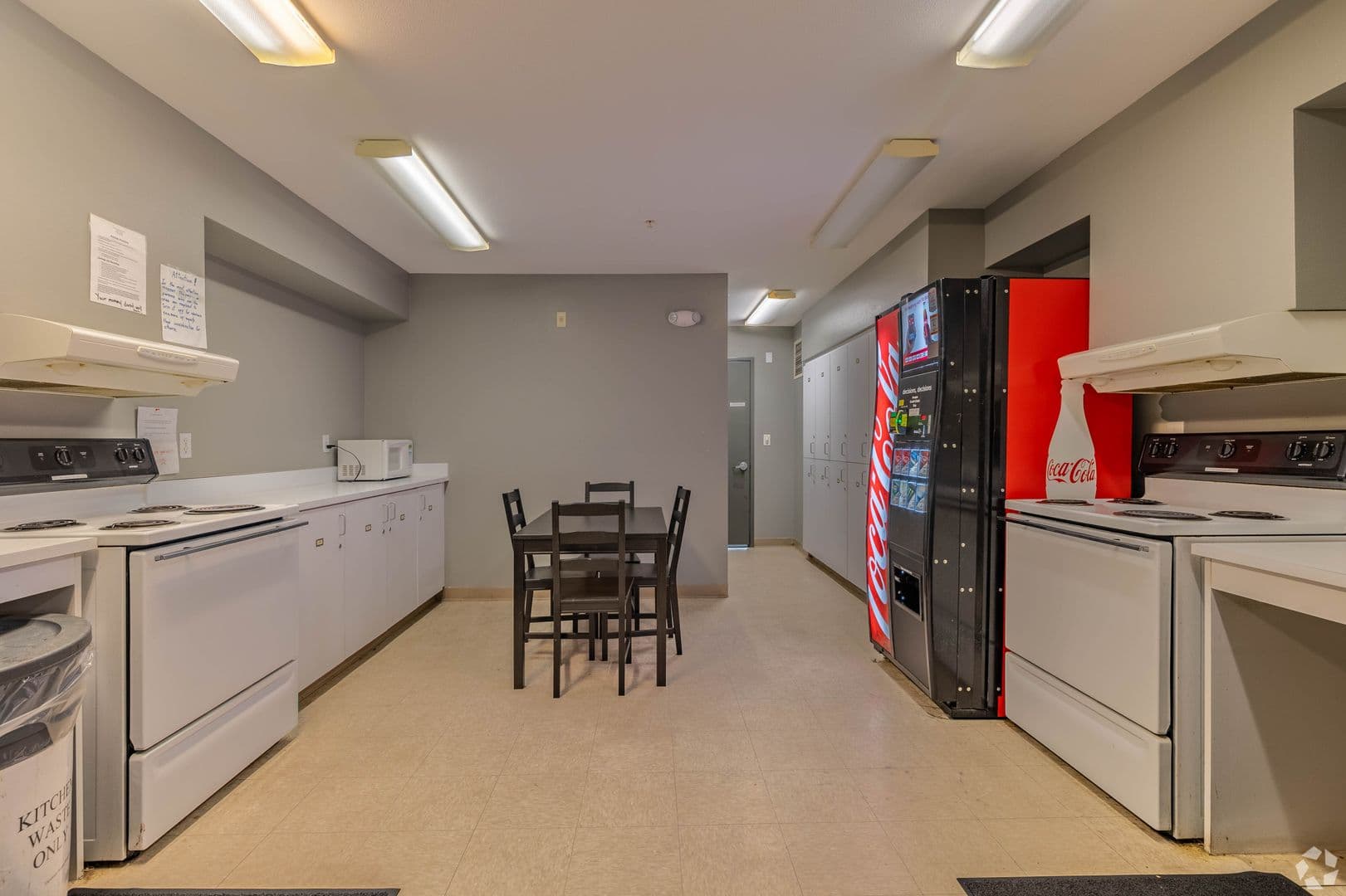 Seattle Apartment: 800 NE 42nd Street