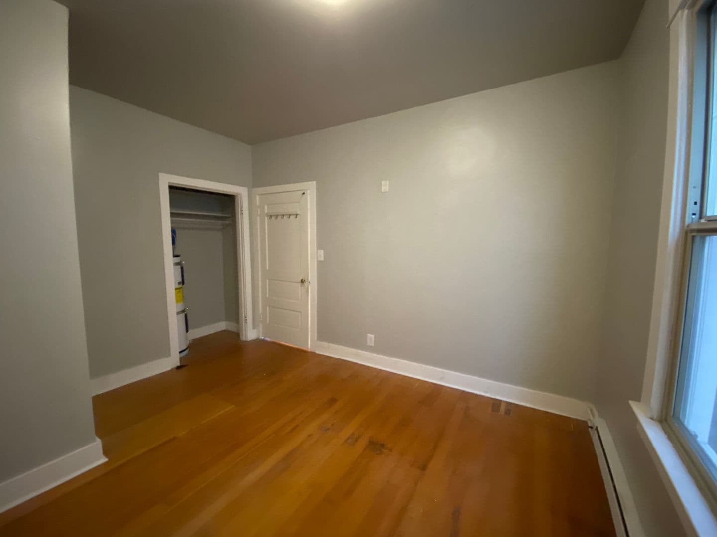 Seattle Apartment: 3301 Beacon Avenue South