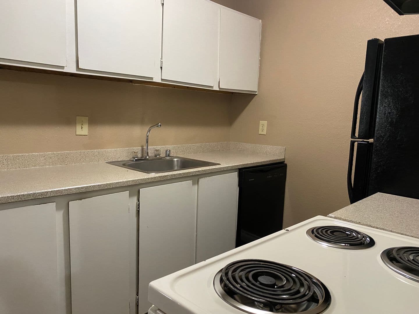 Seattle Apartment: 4327 8th Avenue NE