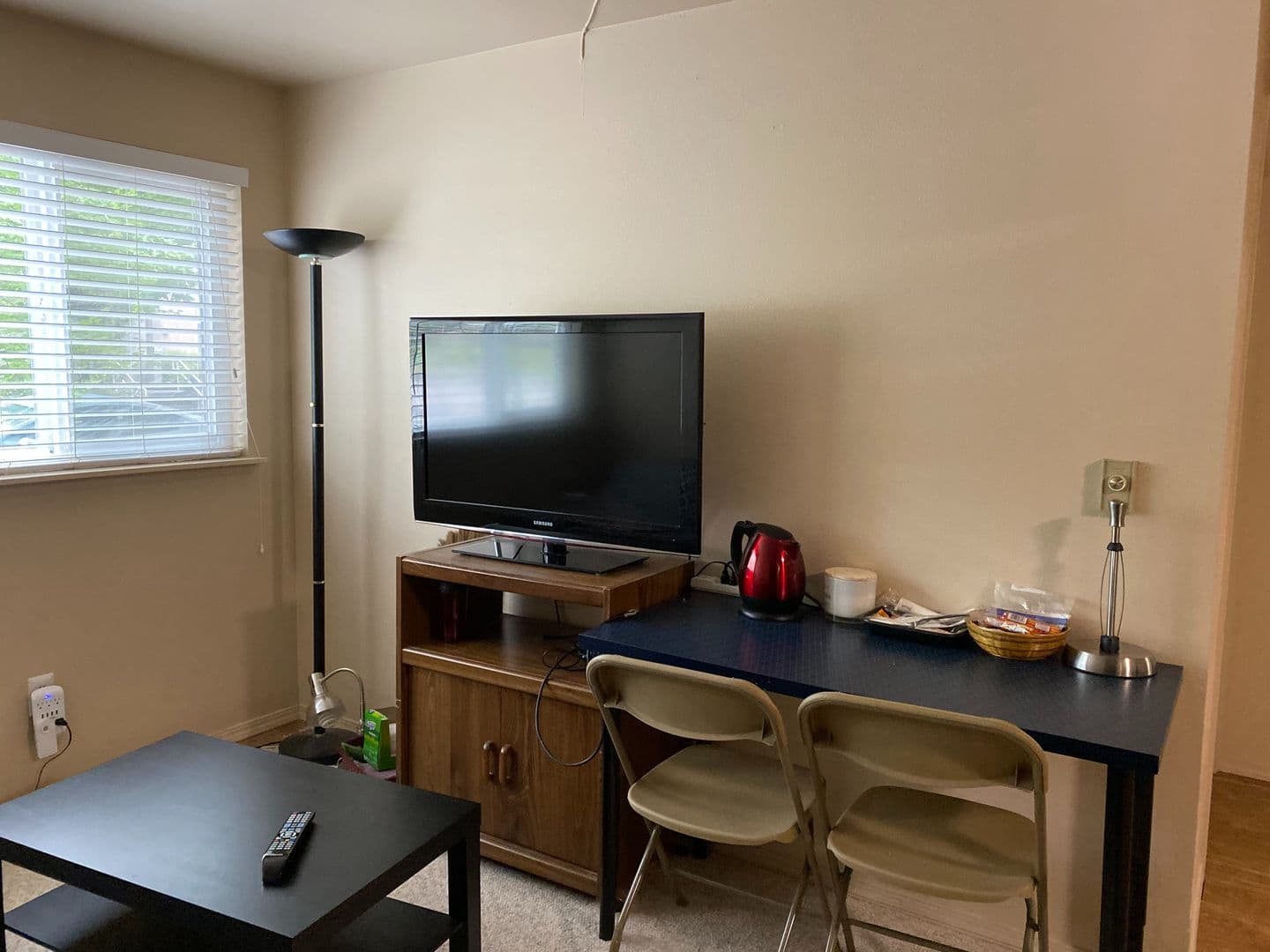 Seattle Apartment: 1519 NE 50th Street