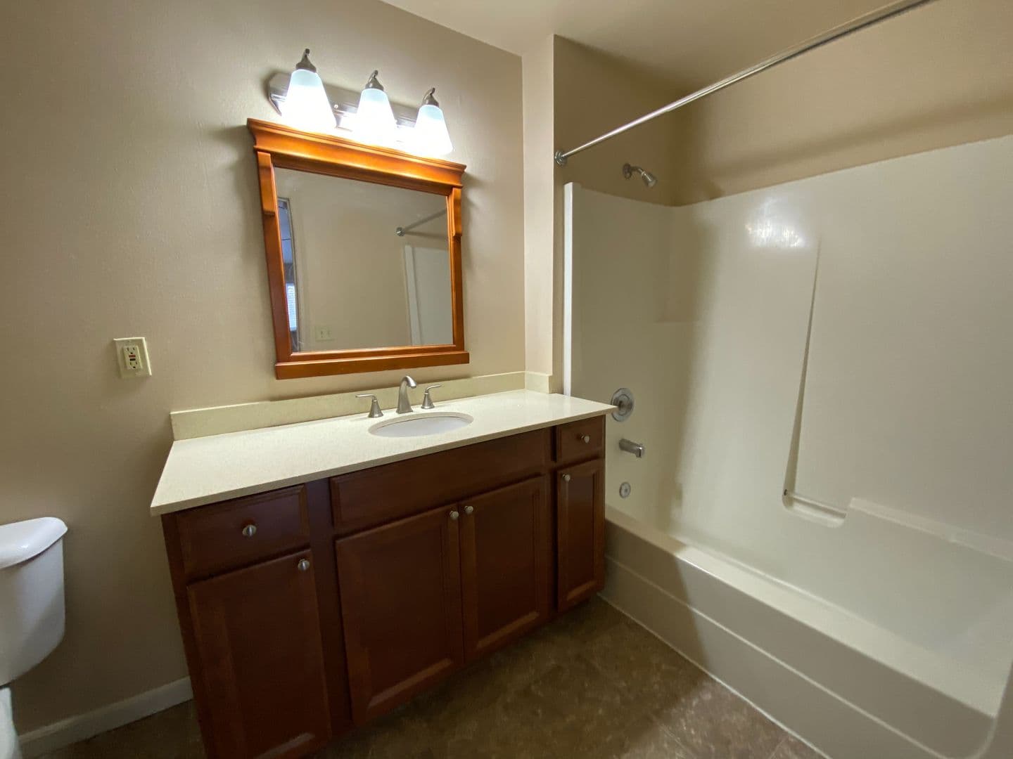Seattle Apartment: 1519 NE 50th Street