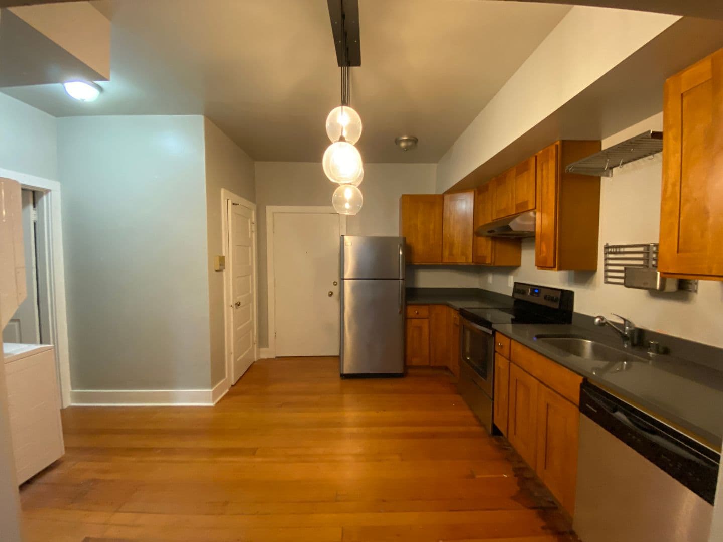 Seattle Apartment: 3301 Beacon Avenue South