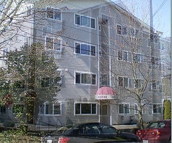 Seattle Apartment: 1519 NE 50th Street