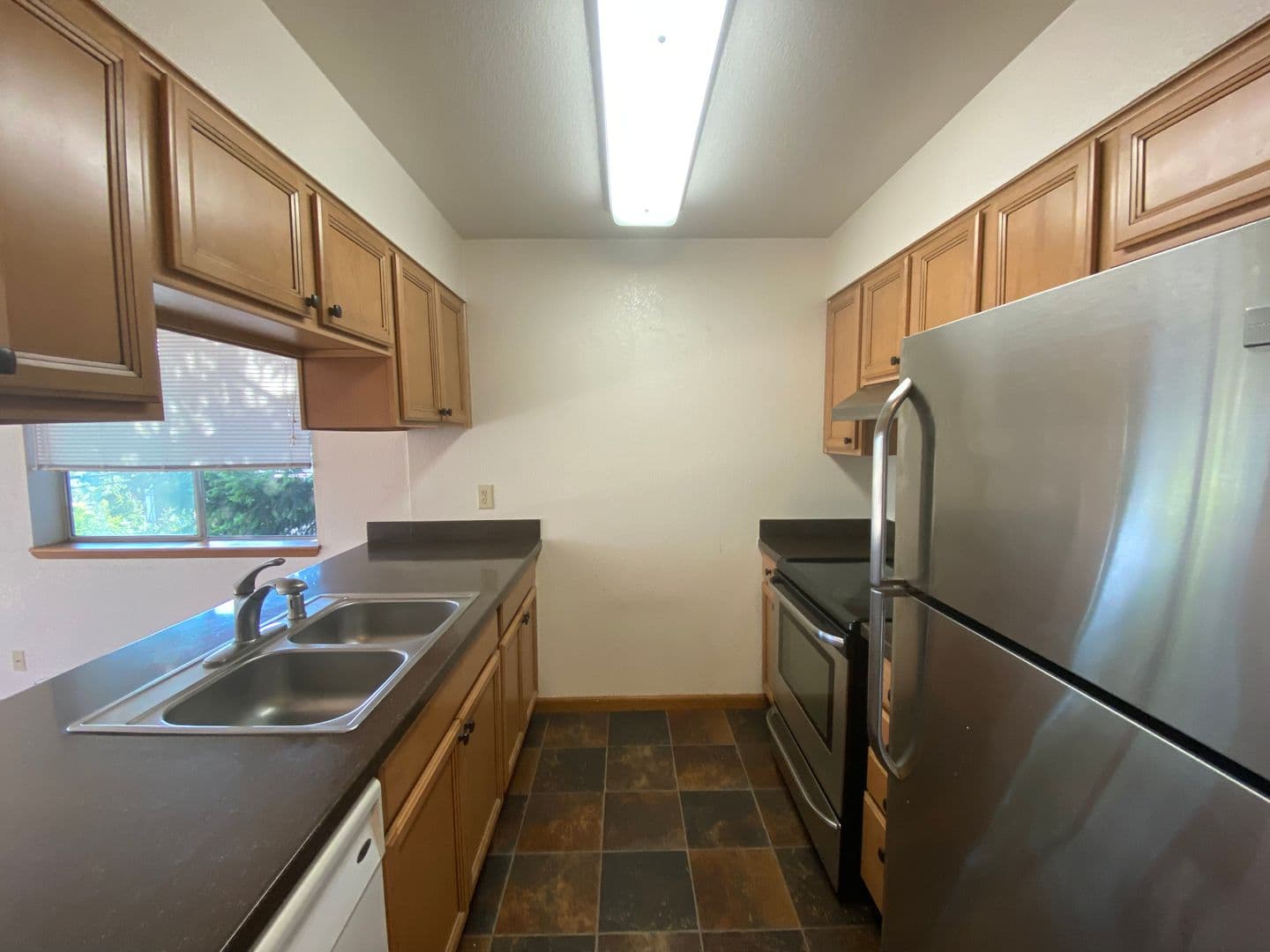 Seattle Apartment: 812 NE 42nd Street