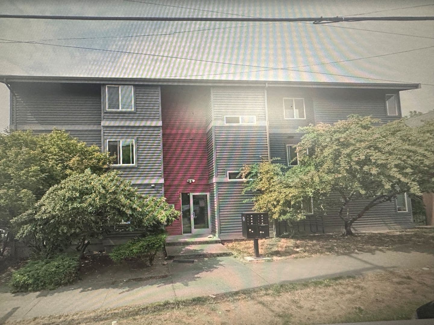 Seattle Apartment: 716 NE 42nd Street
