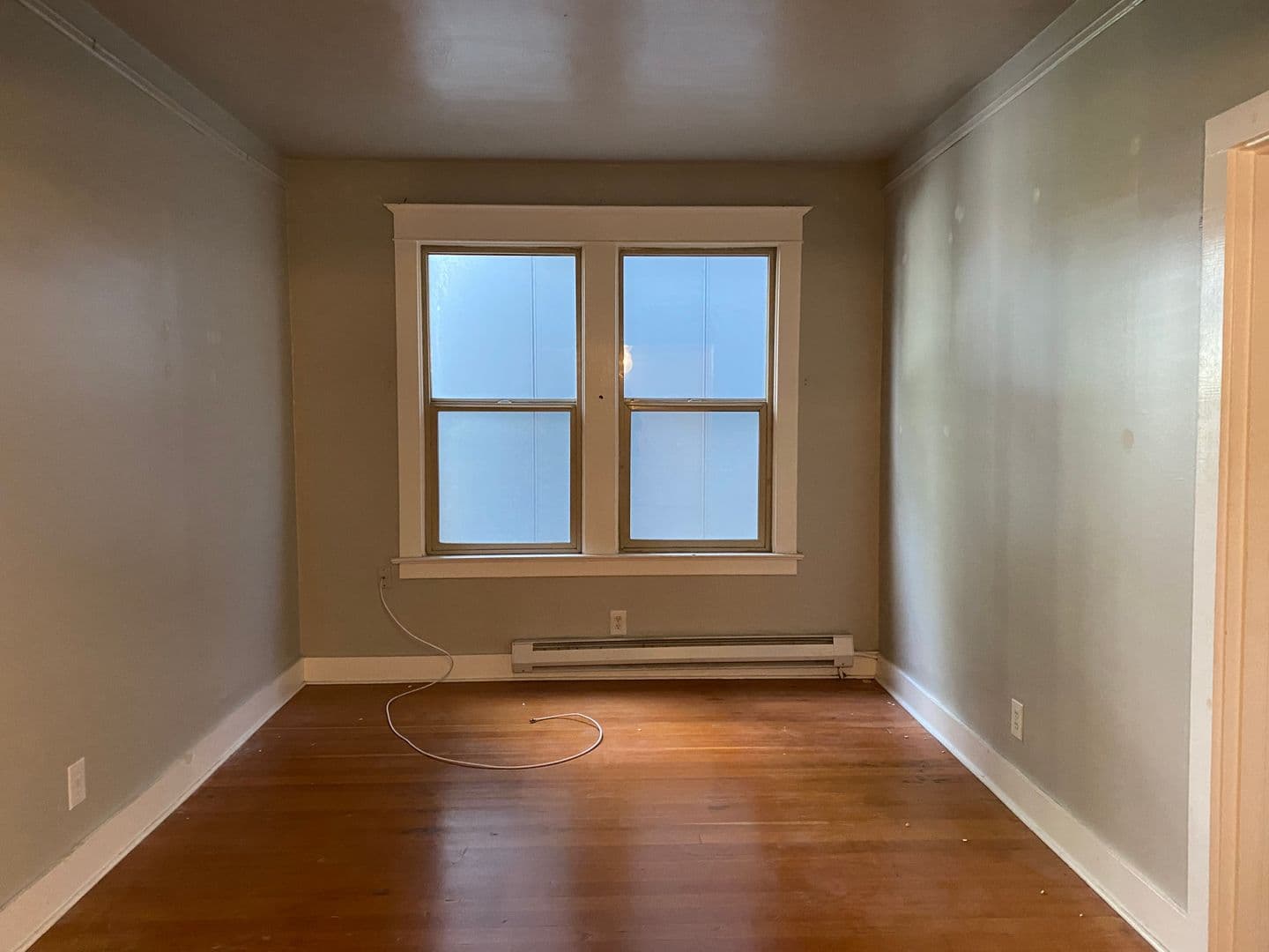 Seattle Apartment: 3301 Beacon Avenue South