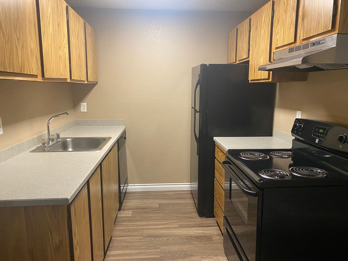 Seattle Apartment: 4327 8th Avenue NE