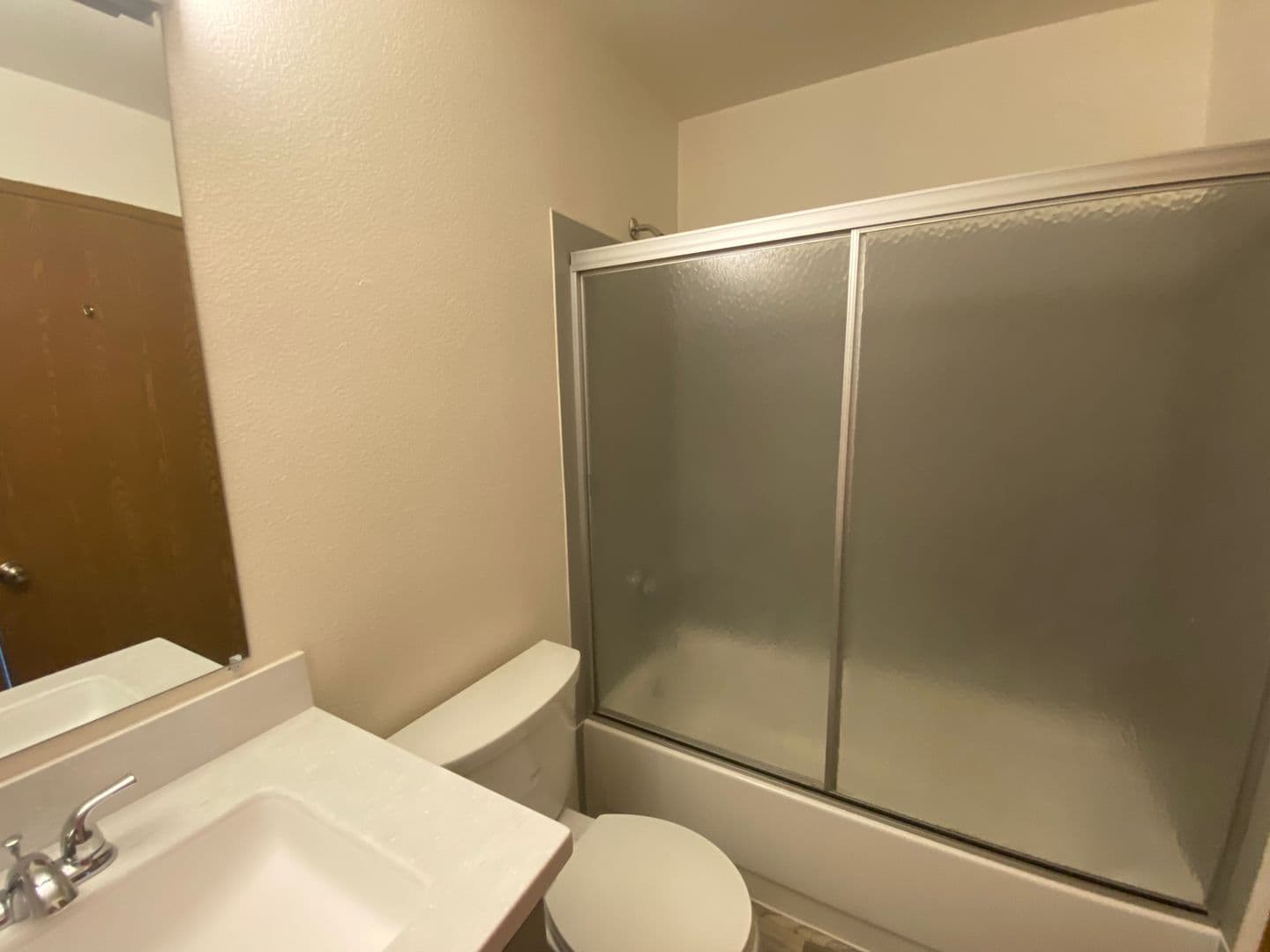 Seattle Apartment: 812 NE 42nd Street