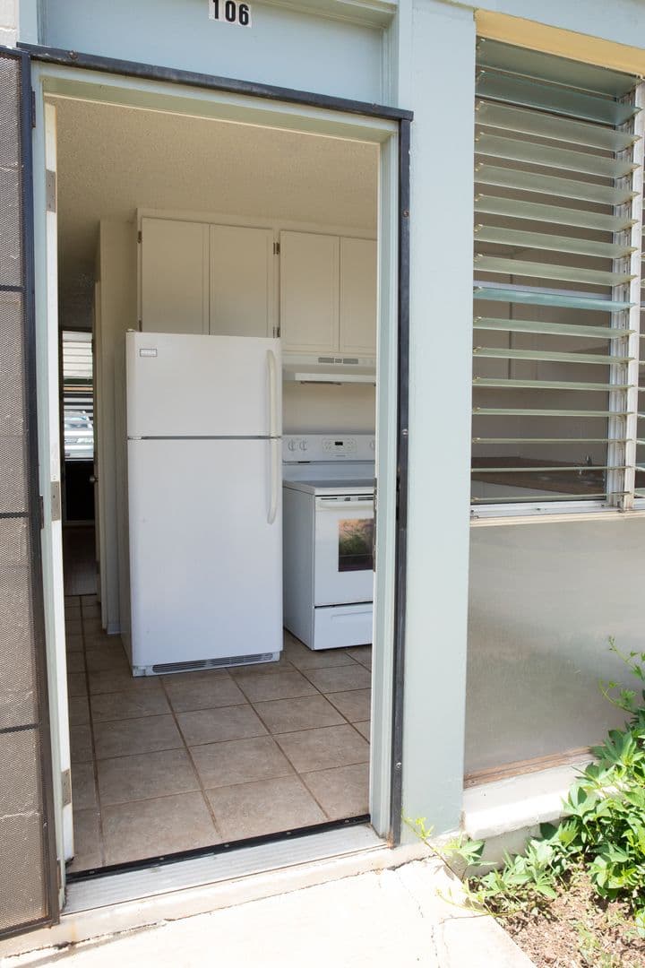 Pearl City House: 936 Lehua Ave #106
