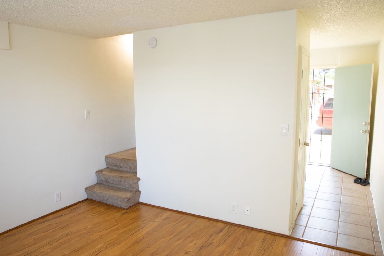 Pearl City House: 936 Lehua Ave #106