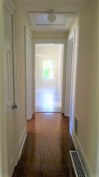 Barrington Apartment: 208 E Russel st, a/k/a 417 S Cook St. Barrington IL 60047