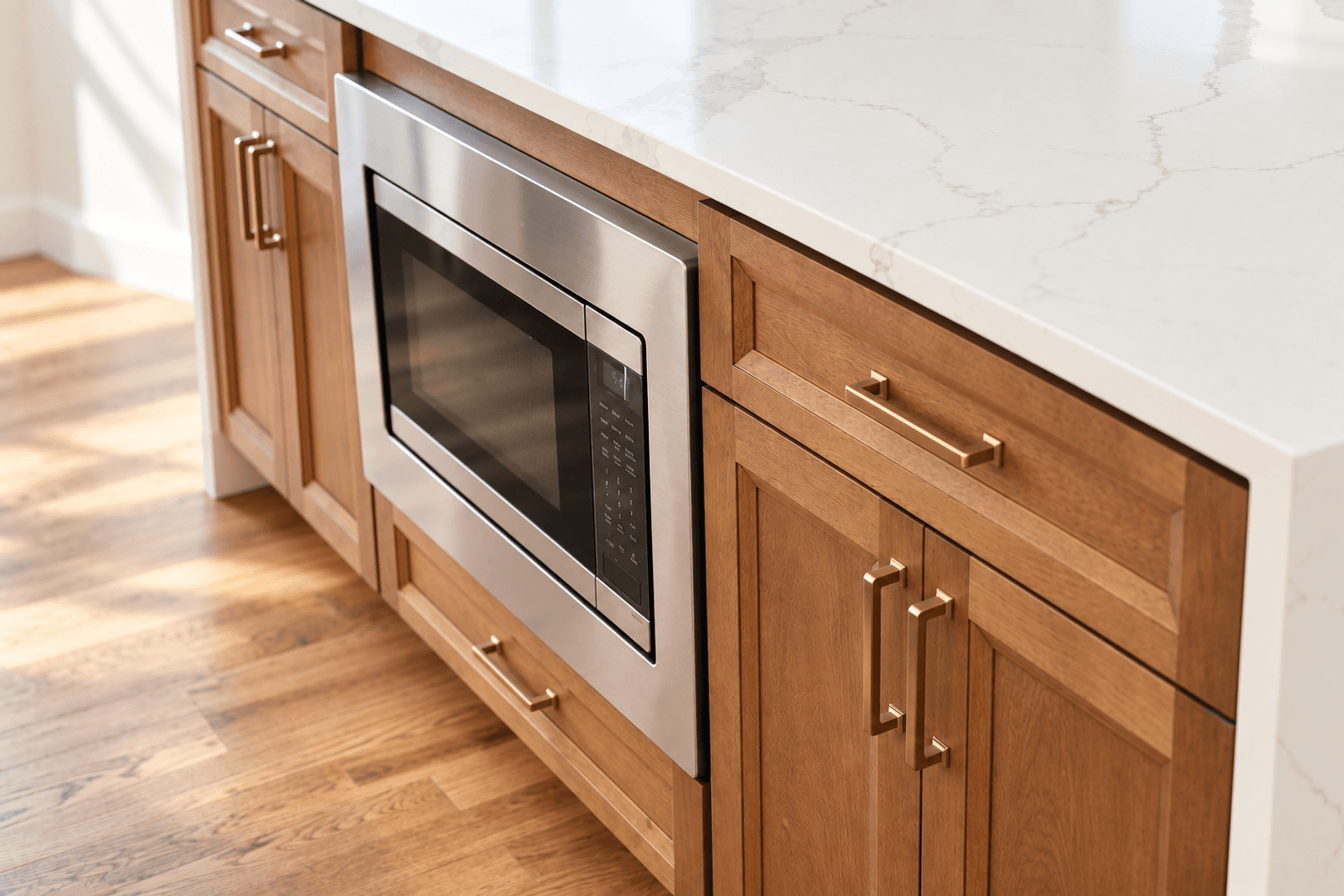 Crystal Lake Apartment: 647 Ruby St