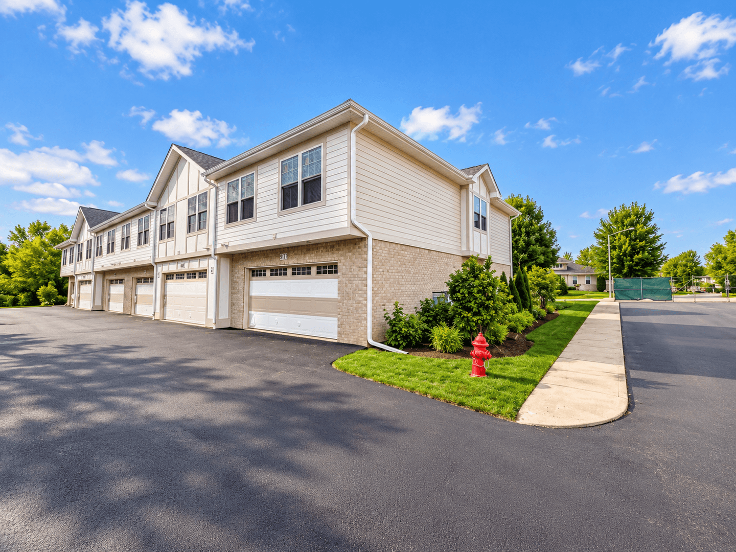 Crystal Lake Apartment: 647 Ruby St