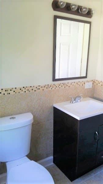 Barrington Apartment: 208 E Russel st, a/k/a 417 S Cook St. Barrington IL 60047