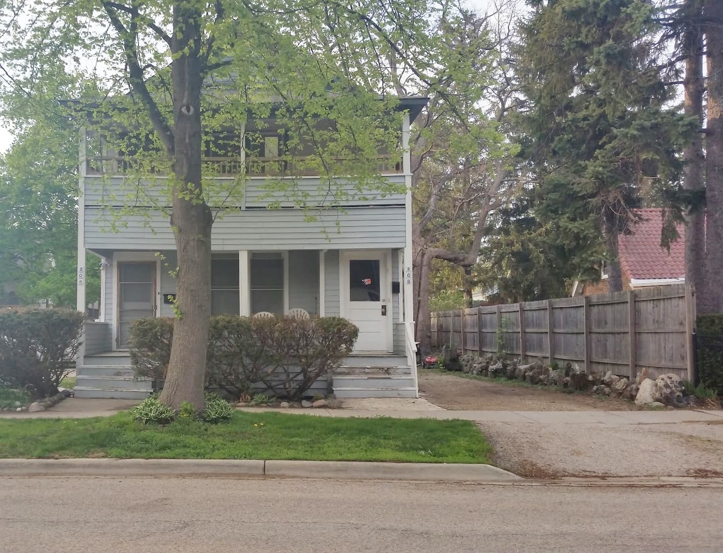 Barrington Apartment: 208 E Russel st, a/k/a 417 S Cook St. Barrington IL 60047