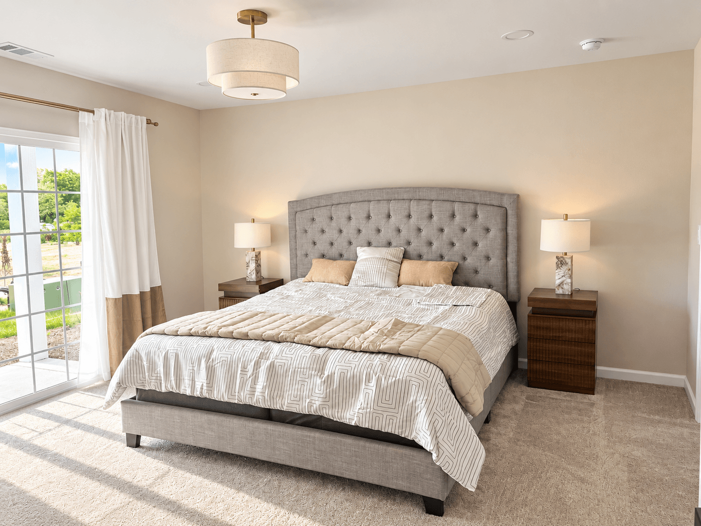 Crystal Lake Apartment: 647 Ruby St