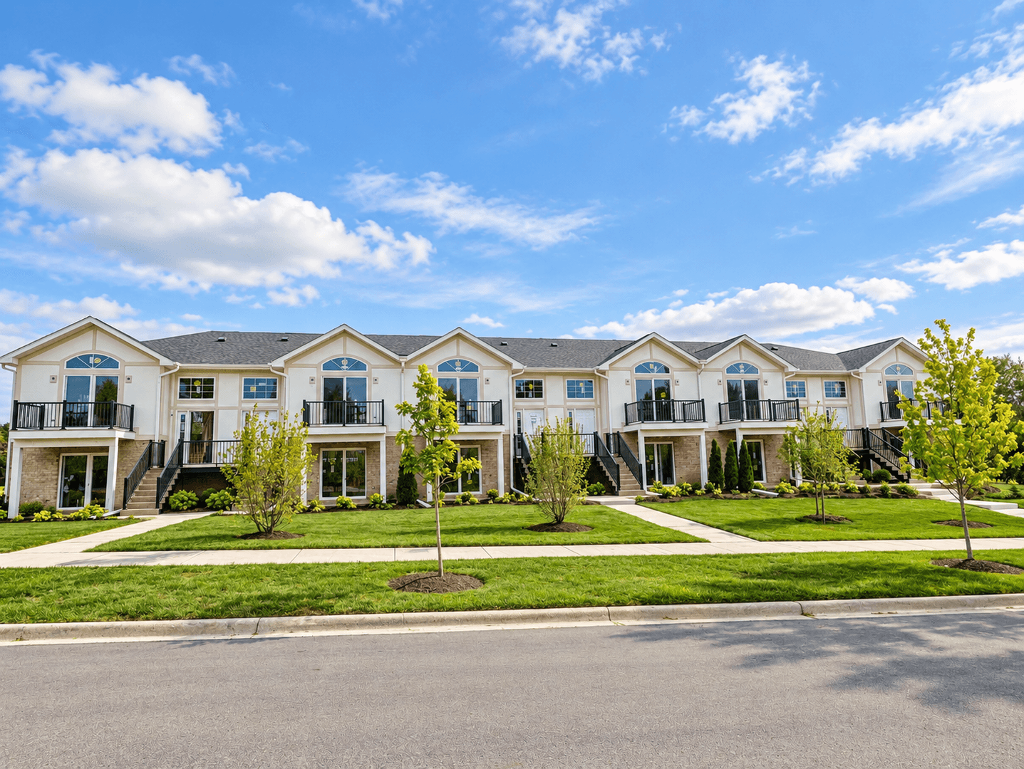 Crystal Lake Apartment: 647 Ruby St