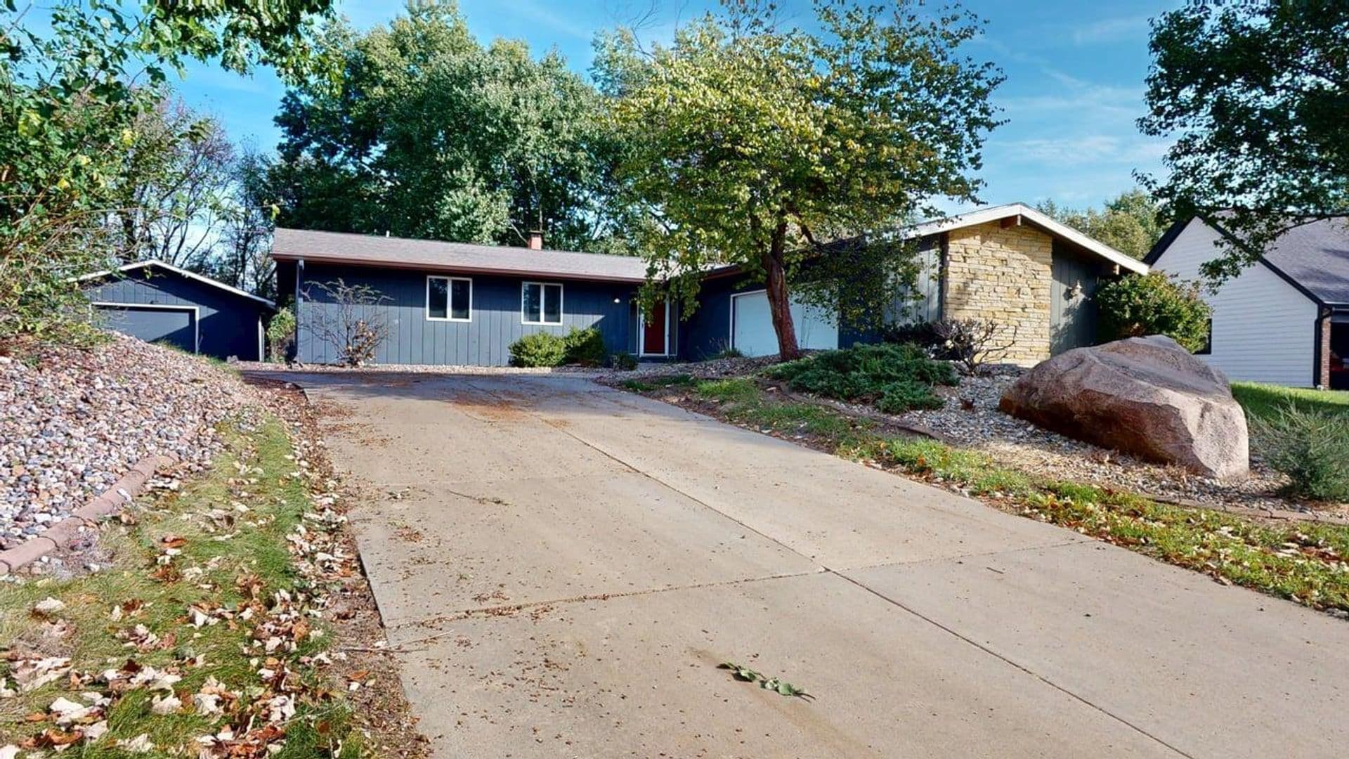 Ames House: 3315 Kingman Road