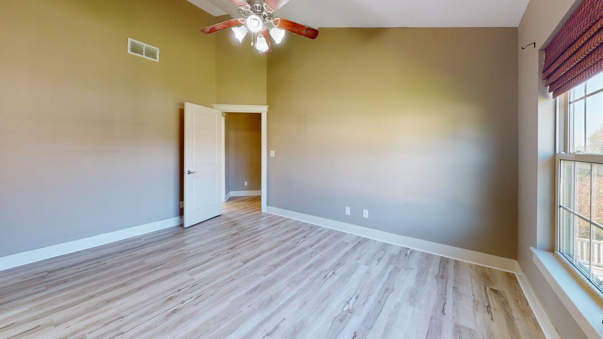 Grimes Townhome: 3600 SE Glenstone Dr