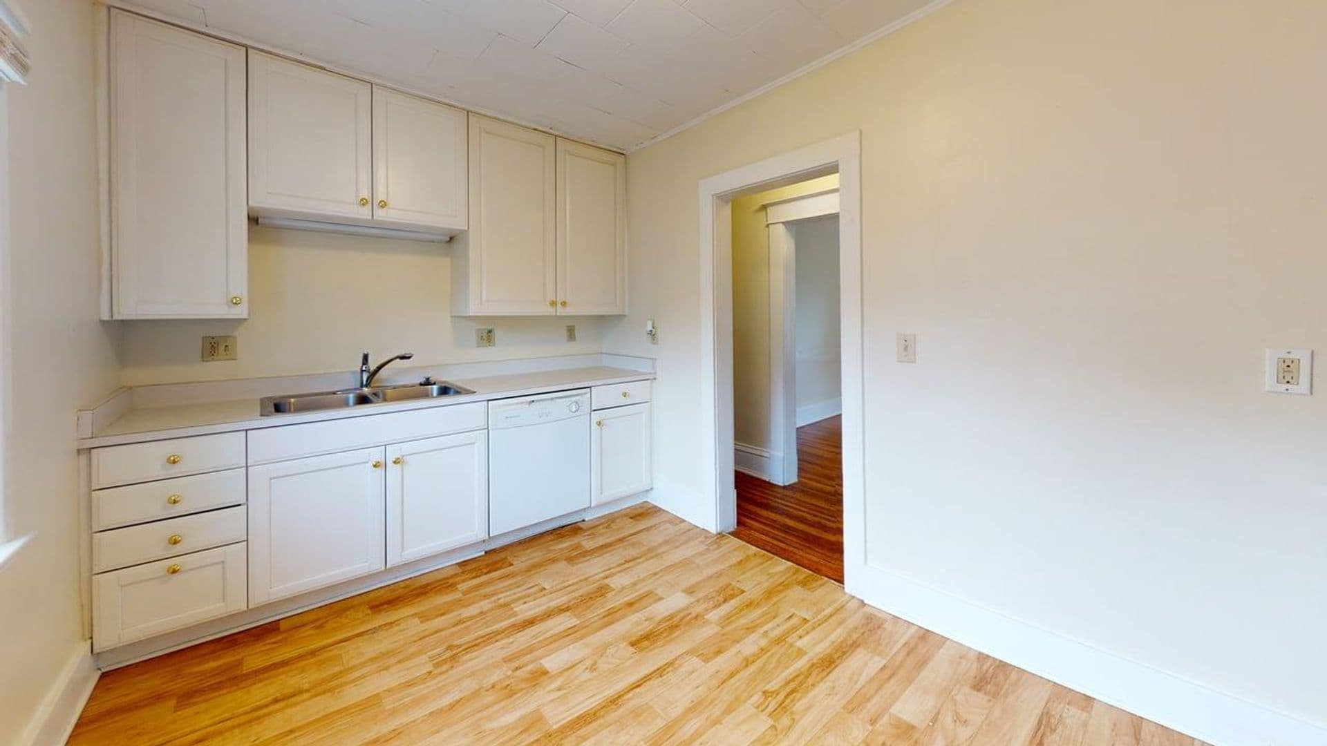 Ames House: 814 Burnett Avenue