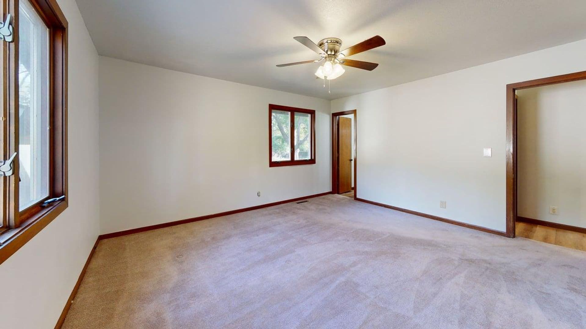 Ames House: 3315 Kingman Road