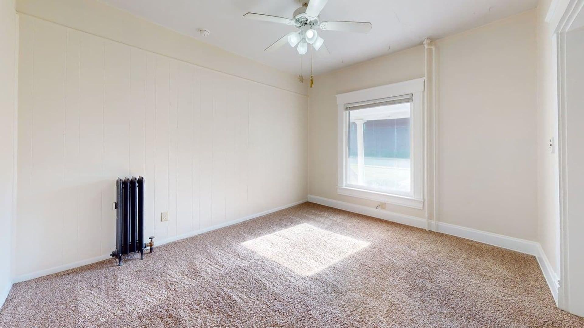 Ames Apartment: 139 Sheldon Avenue