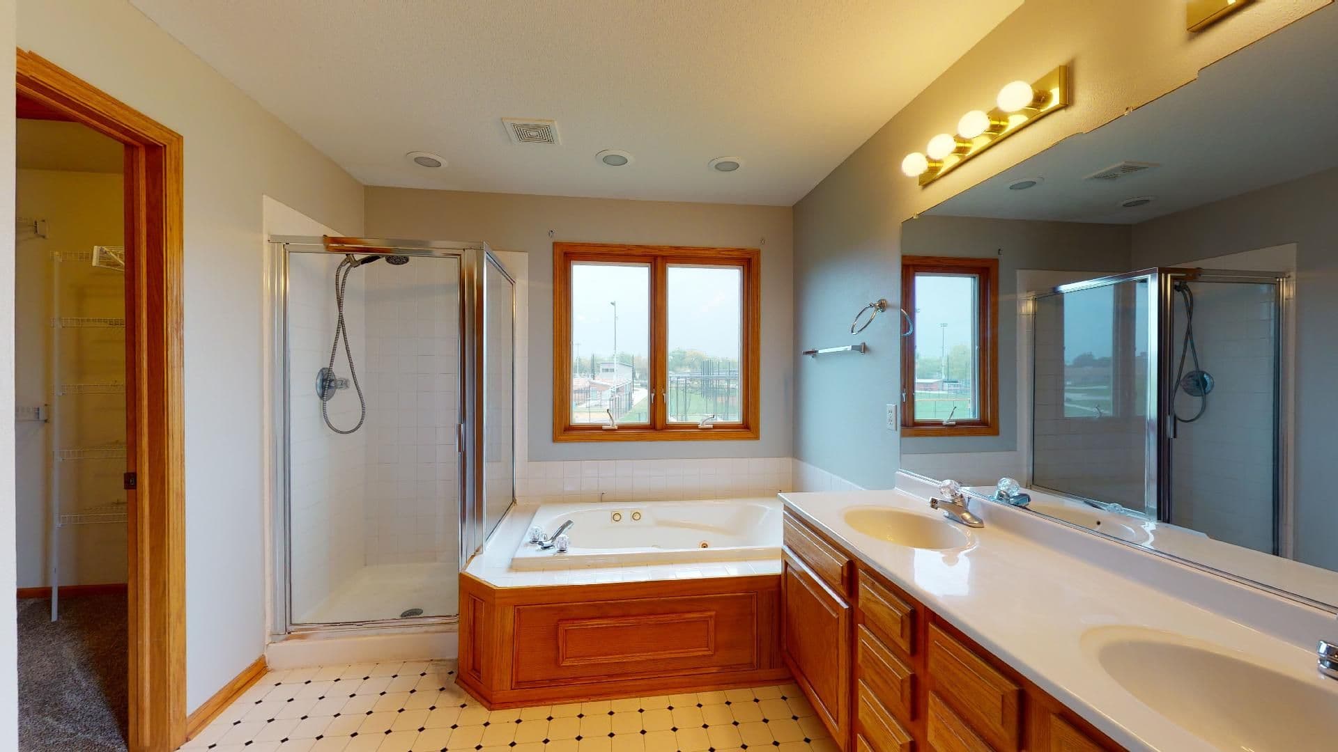Ames House: 2504 Somerset Drive