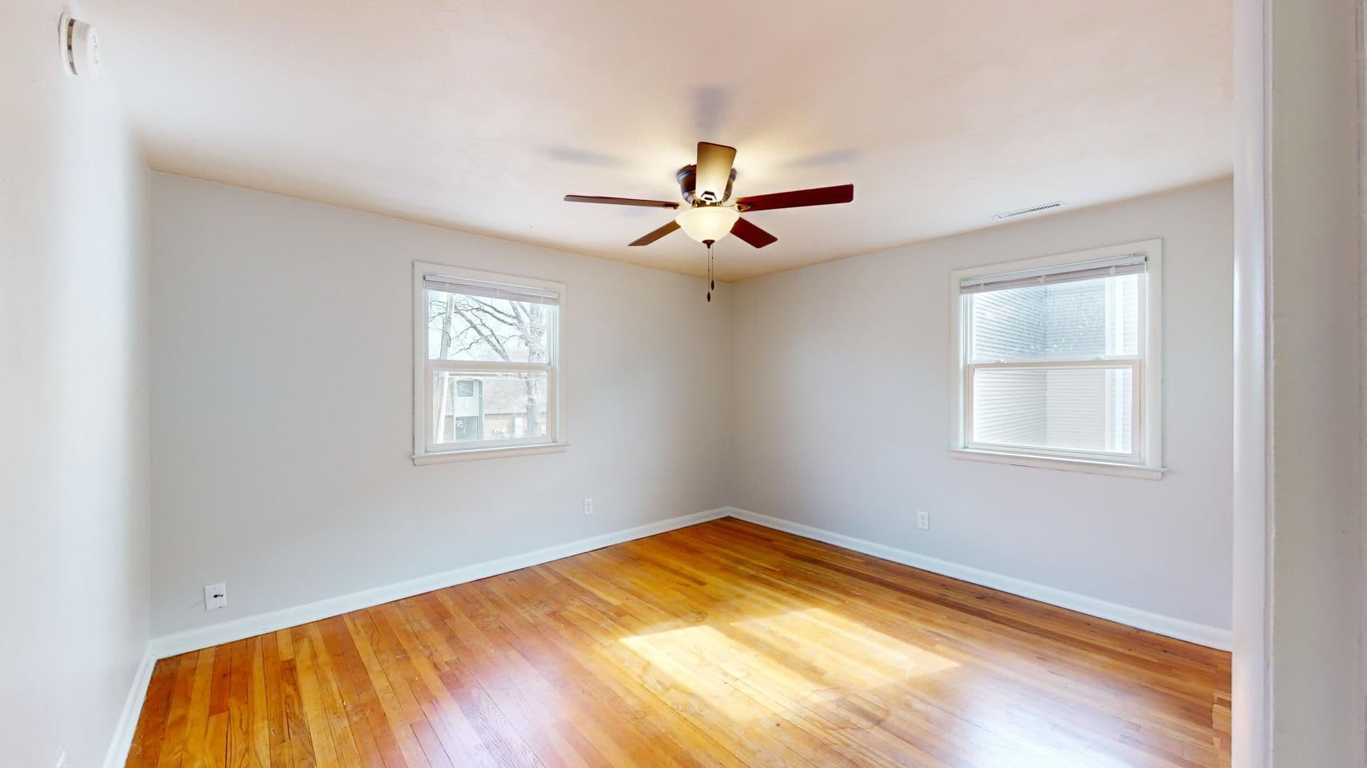 Ames Apartment: 136 Campus Avenue
