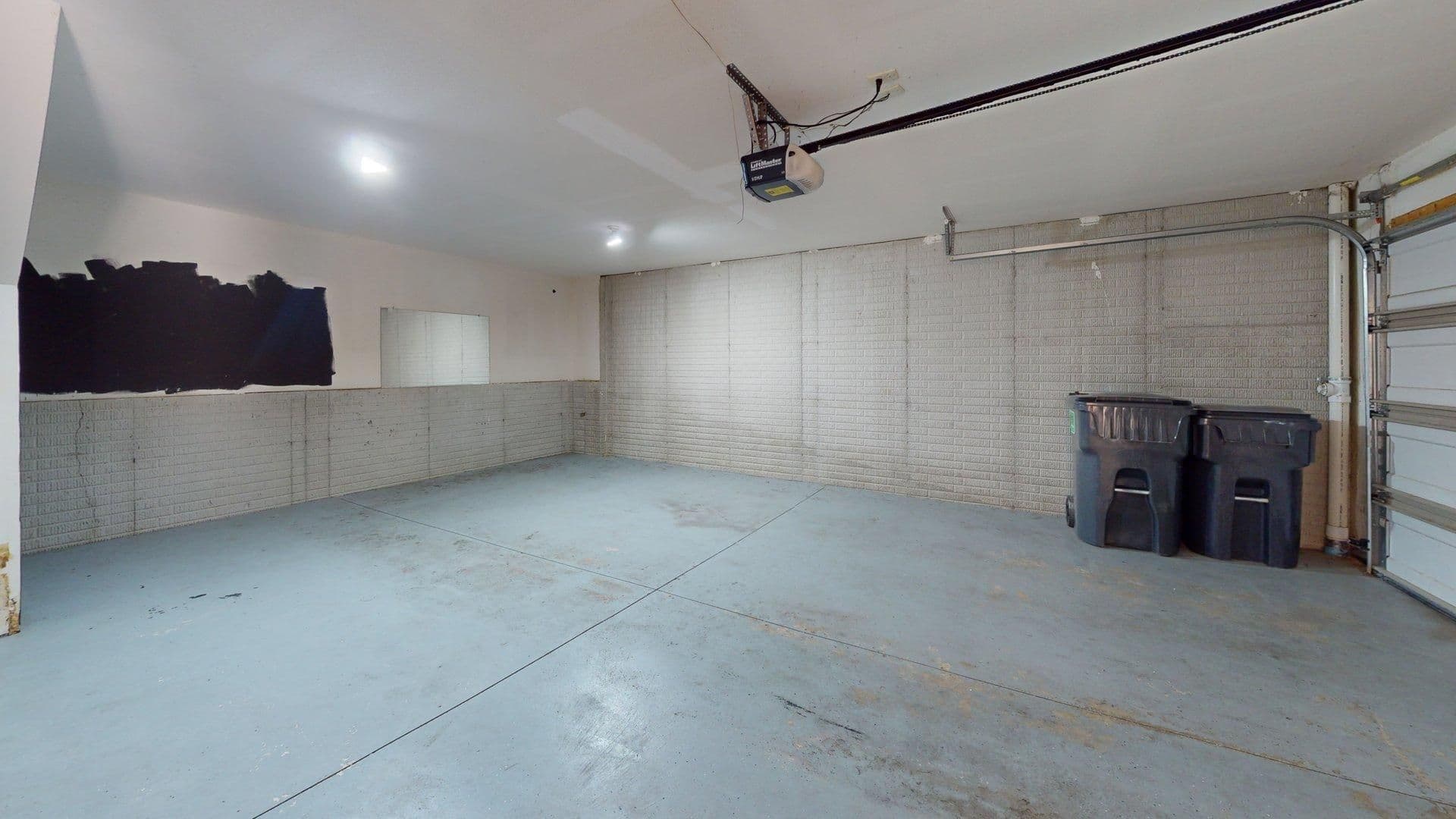 Grimes Townhome: 3600 SE Glenstone Dr