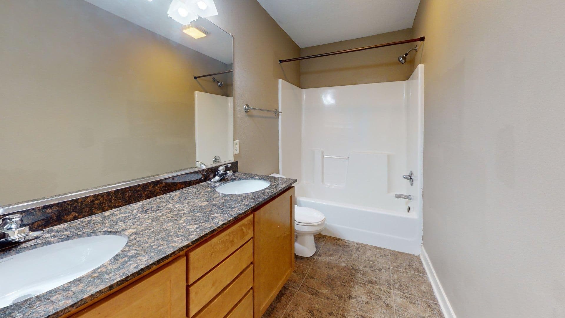 Grimes Townhome: 3600 SE Glenstone Dr