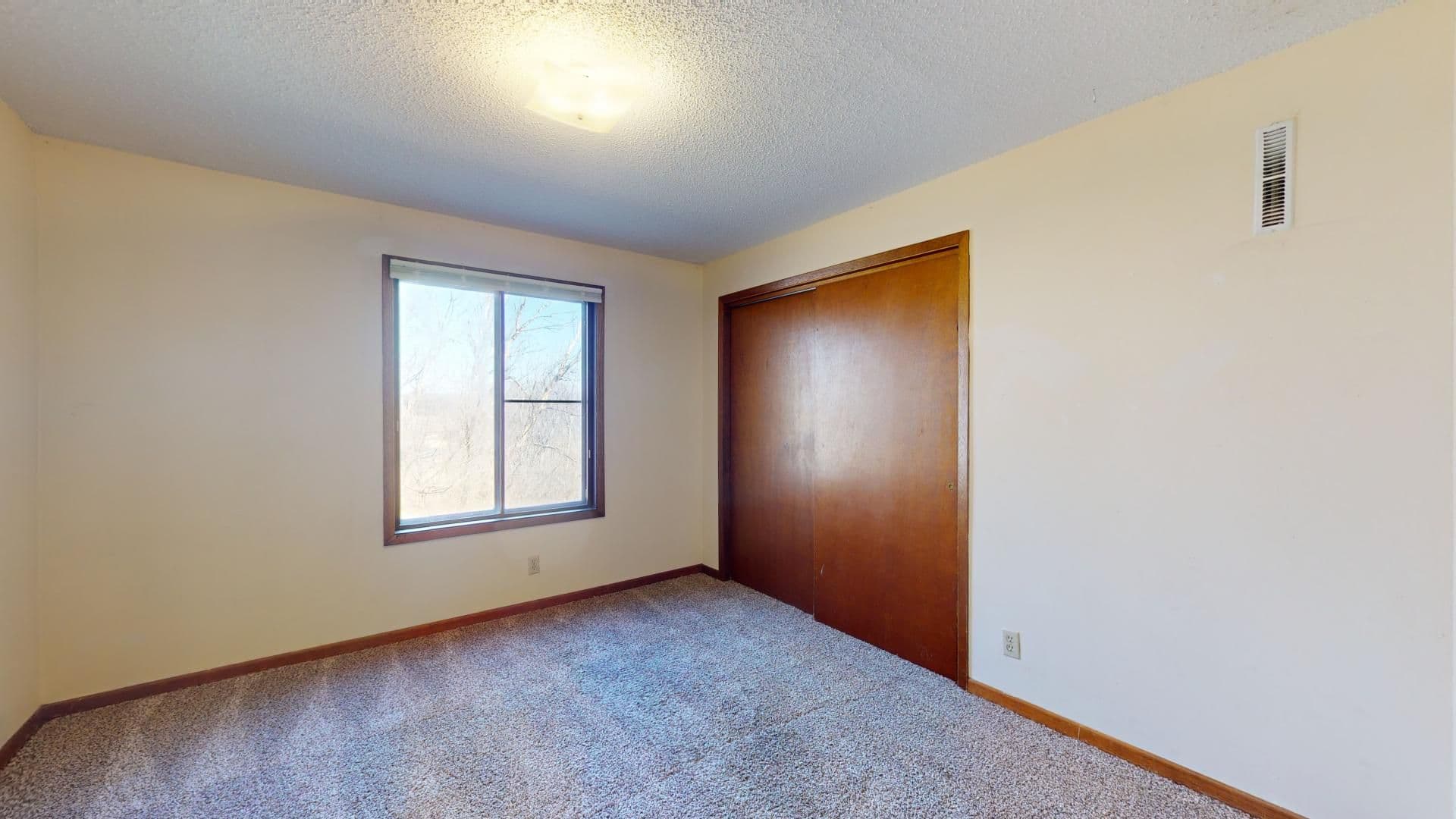 Ames Apartment: 3500 Grand Avenue