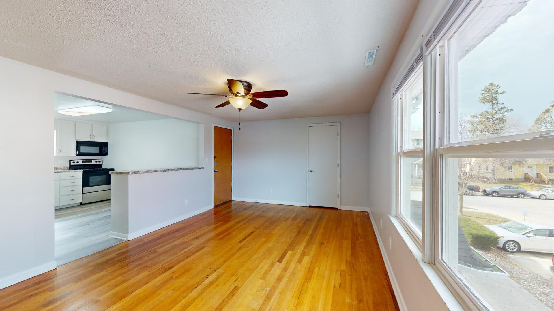 Ames Apartment: 136 Campus Avenue