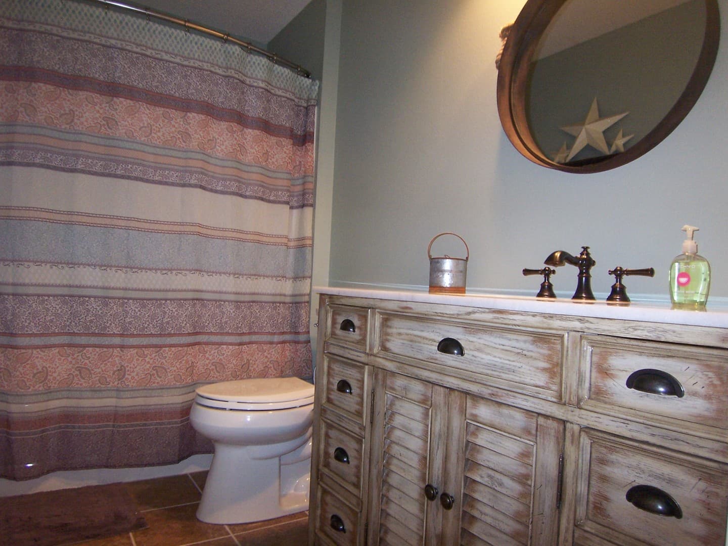 Ames House: 3801 Columbine Avenue