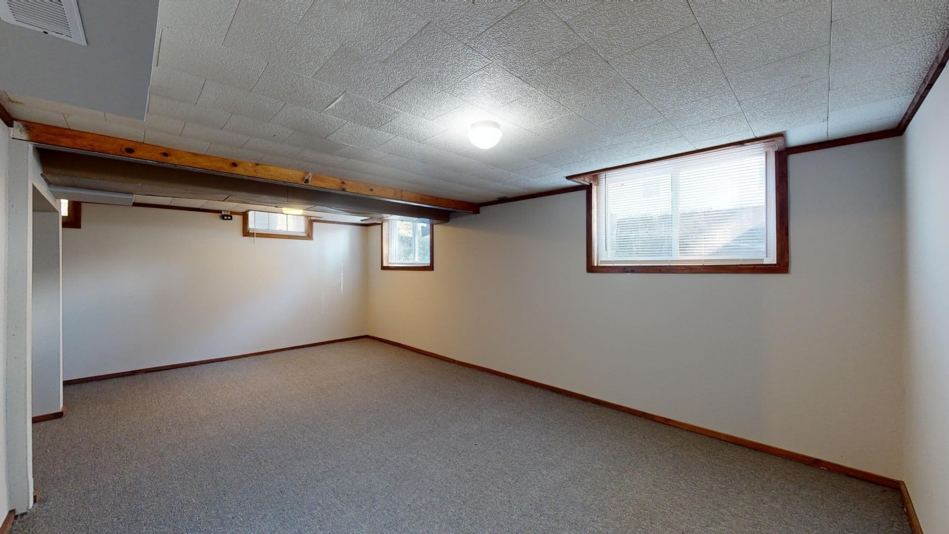 Ames House: 3121 Lincoln Way