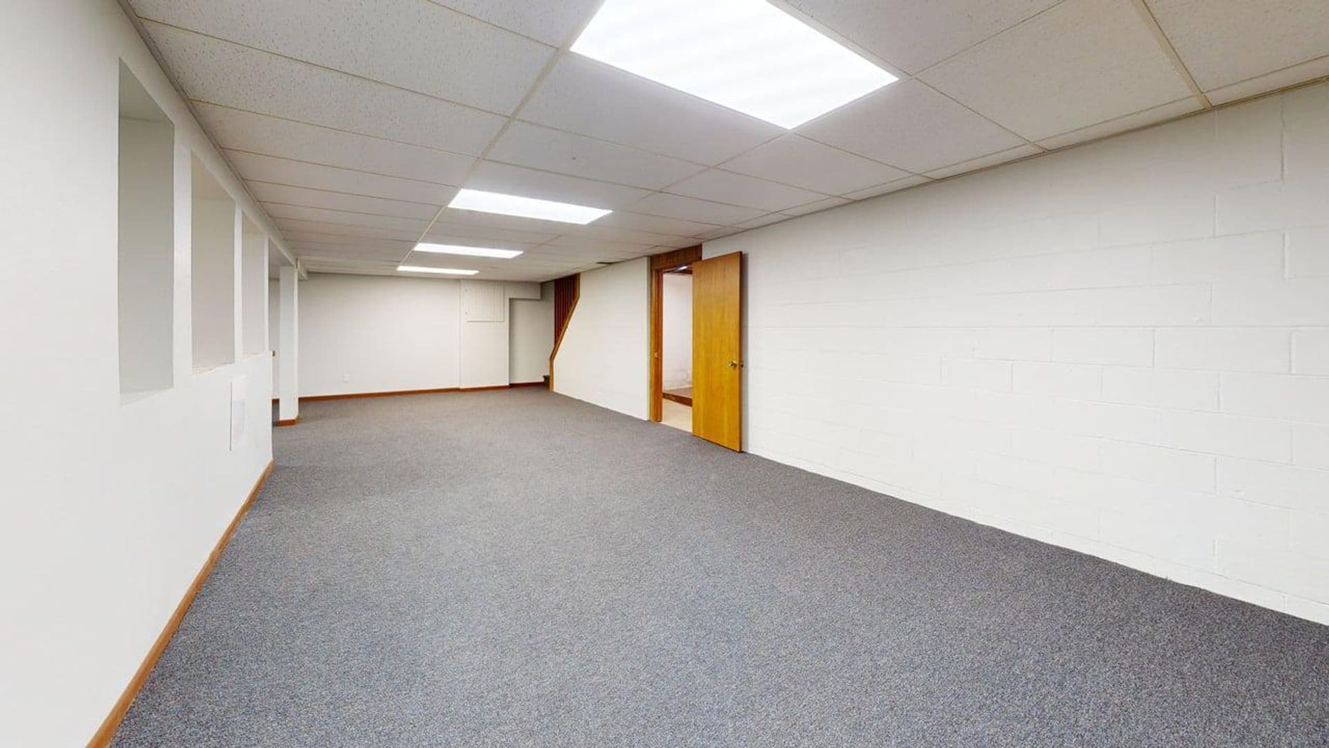 Ames House: 3315 Kingman Road