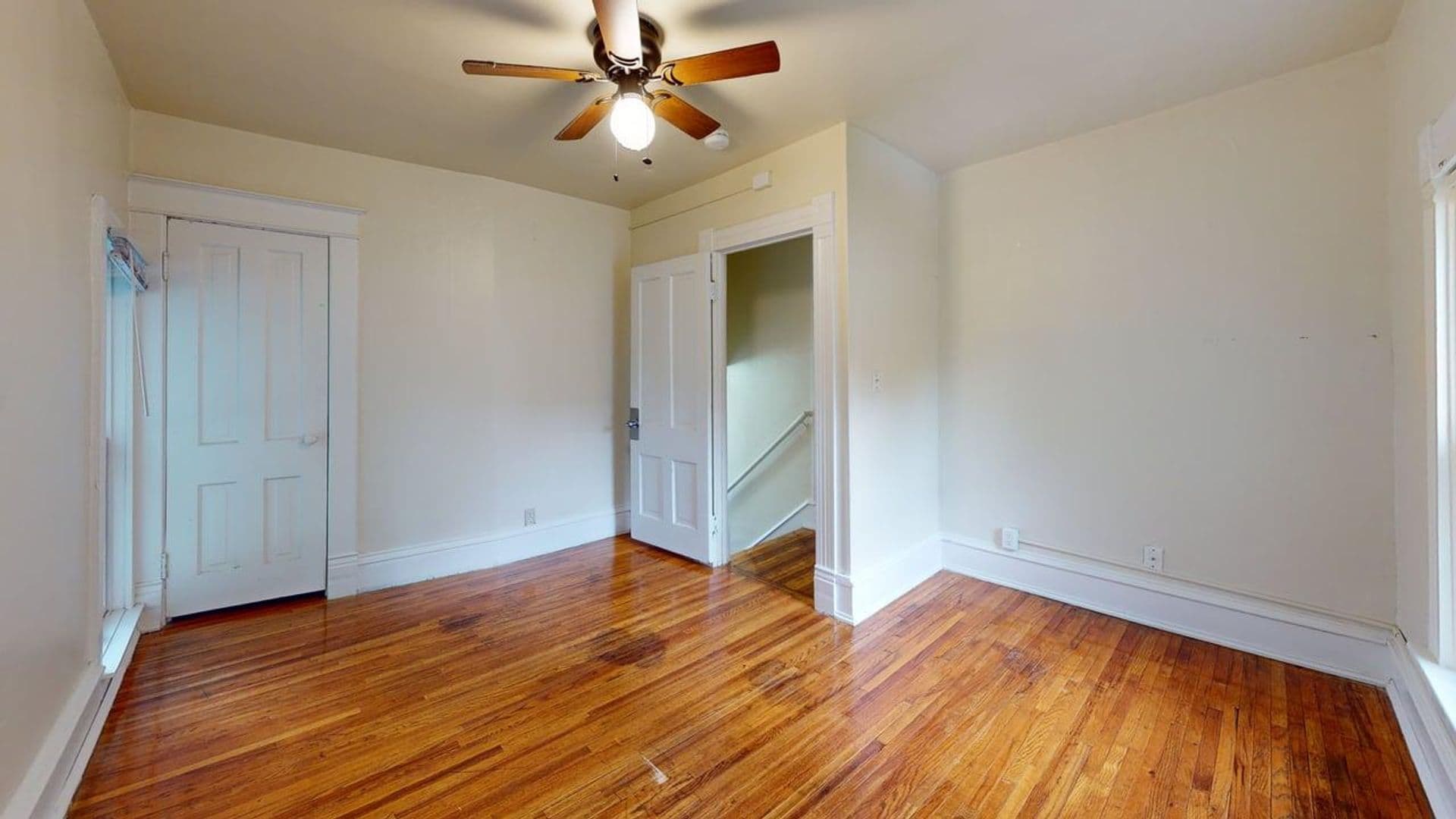 Ames House: 814 Burnett Avenue