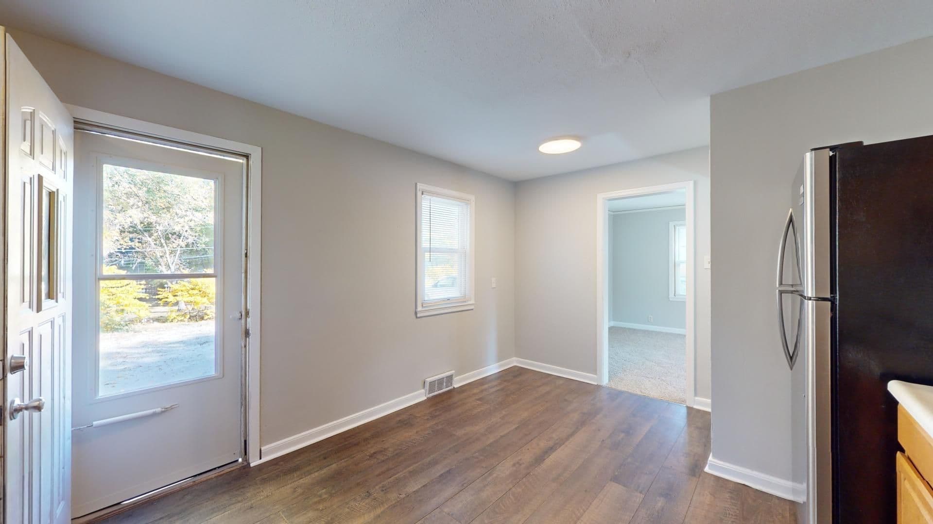 Ames House: 3121 Lincoln Way