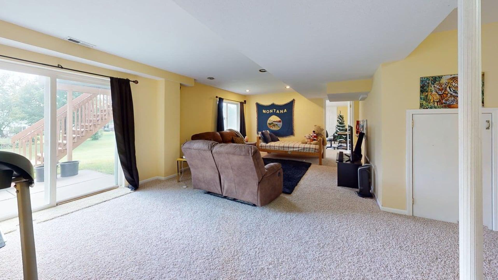 Ames House: 4006 Hyde Avenue