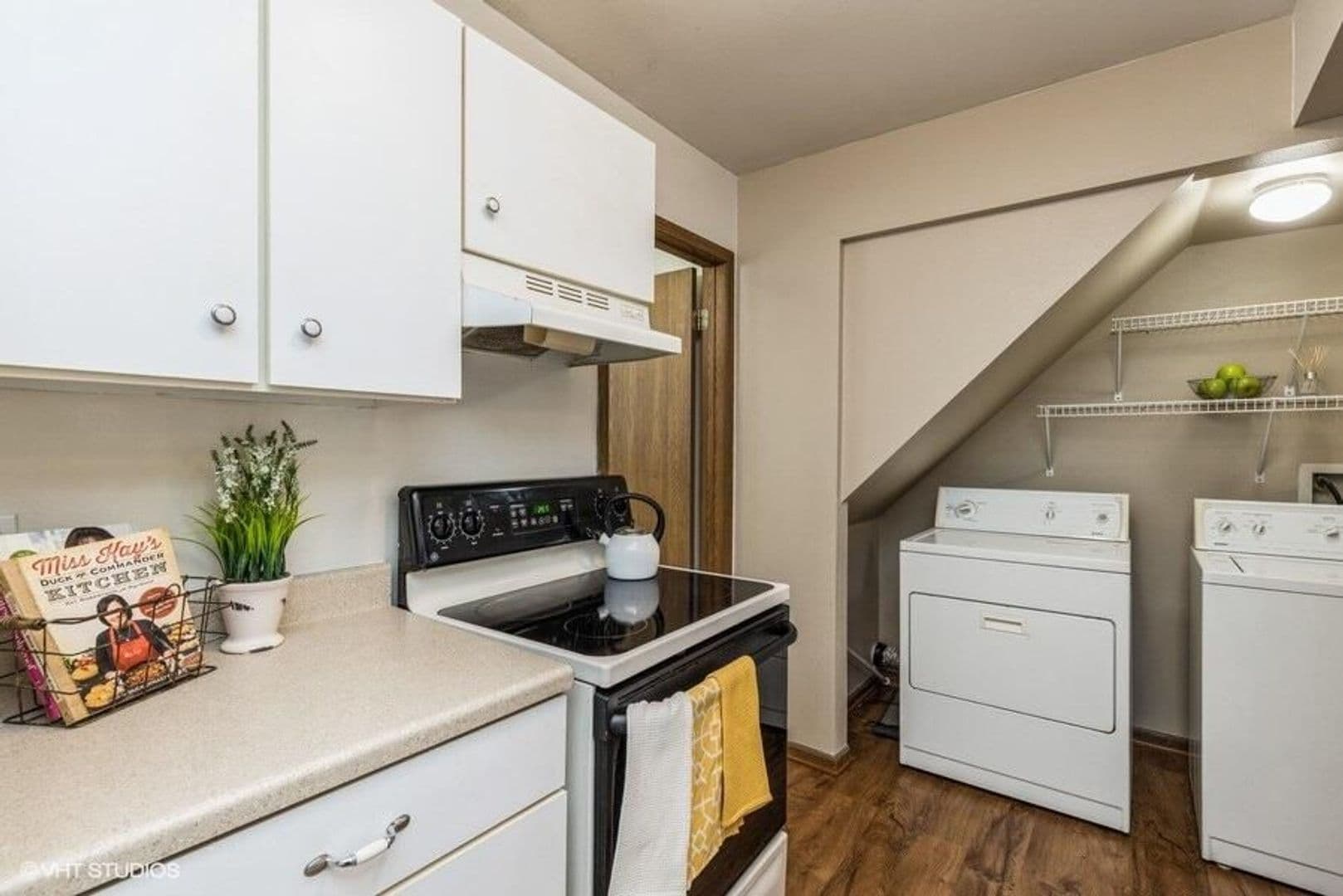 Ames House: 1510 Delaware Avenue #3