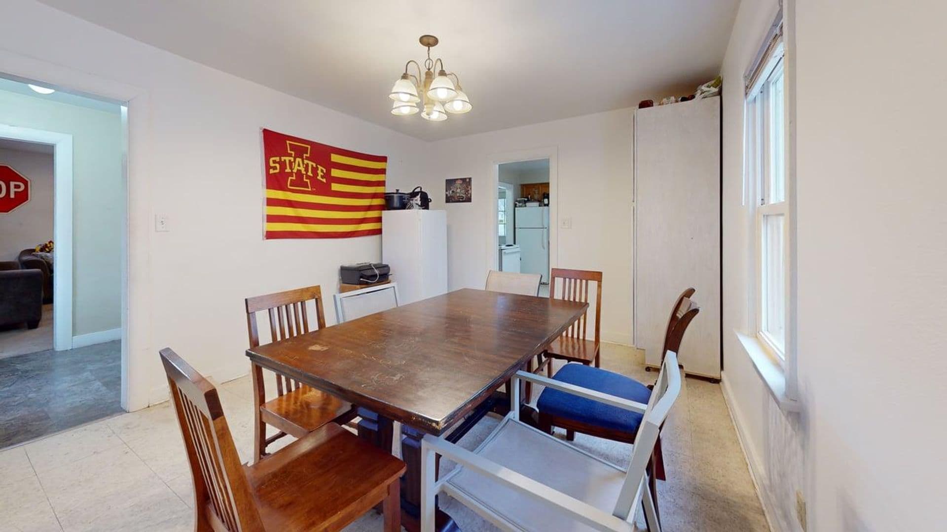 Ames House: 147 Campus Avenue