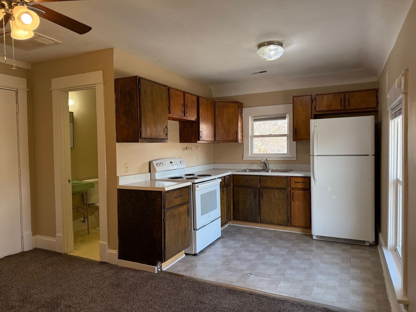 Des Moines Apartment: 1464 East 14th Street