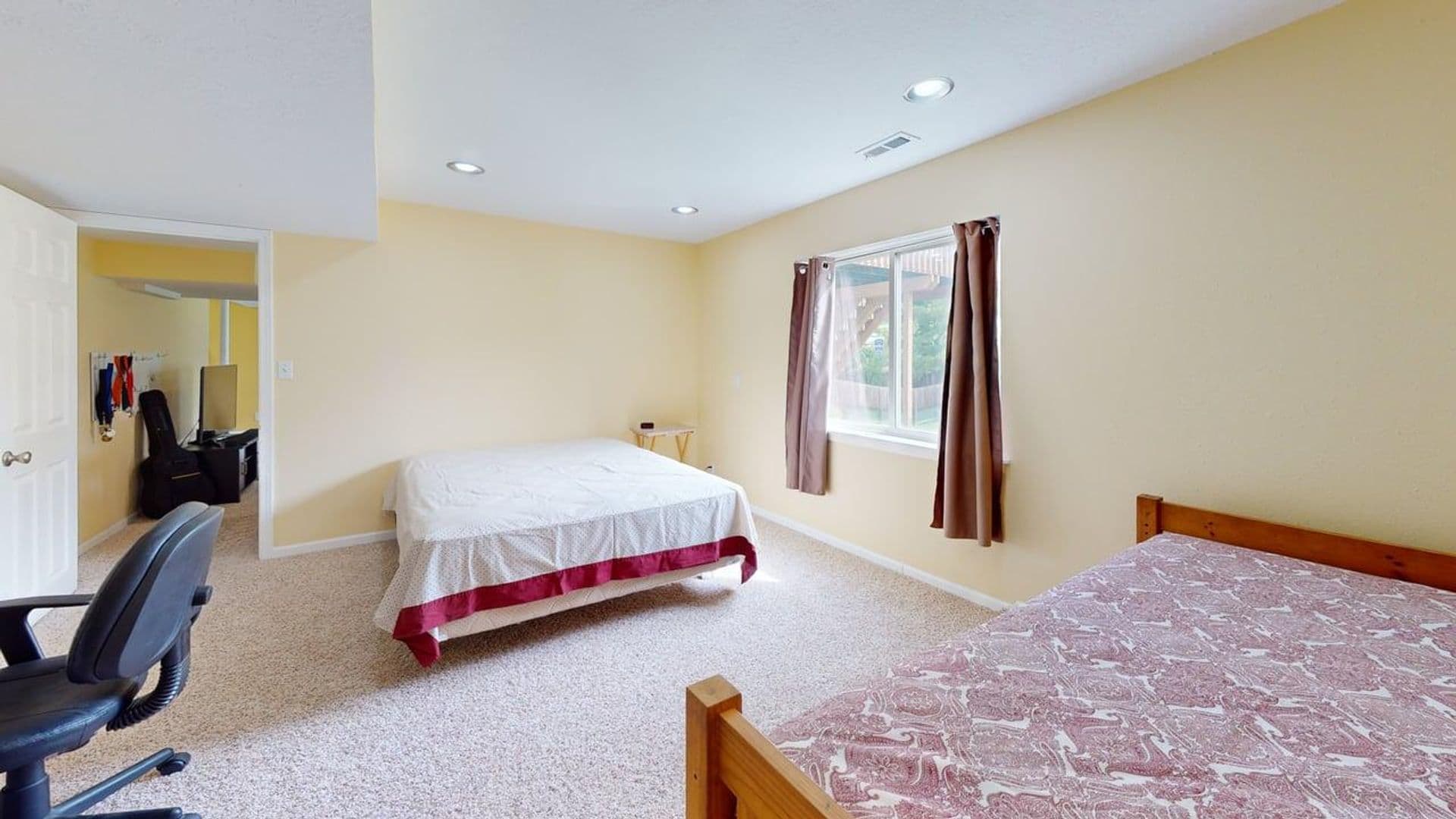 Ames House: 4006 Hyde Avenue