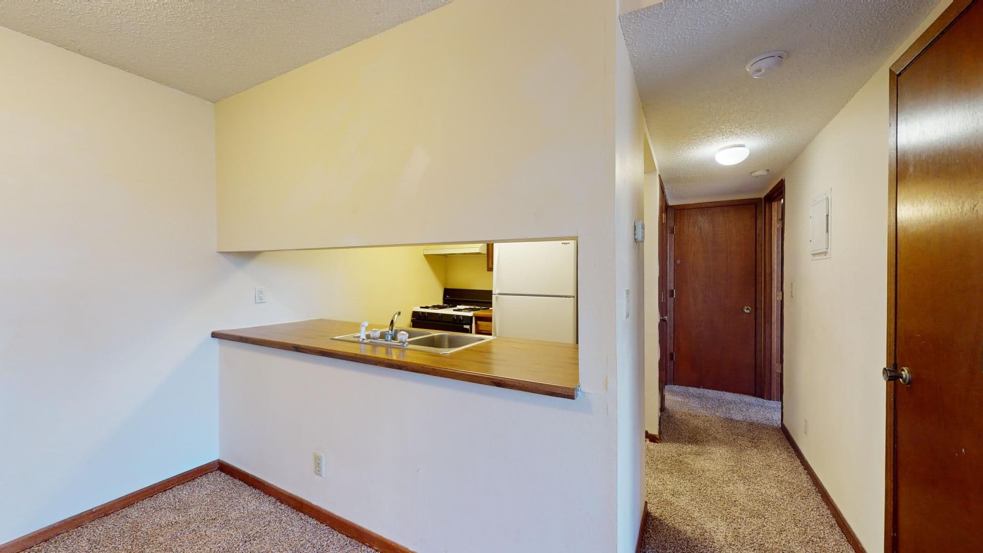 Ames Apartment: 3500 Grand Avenue
