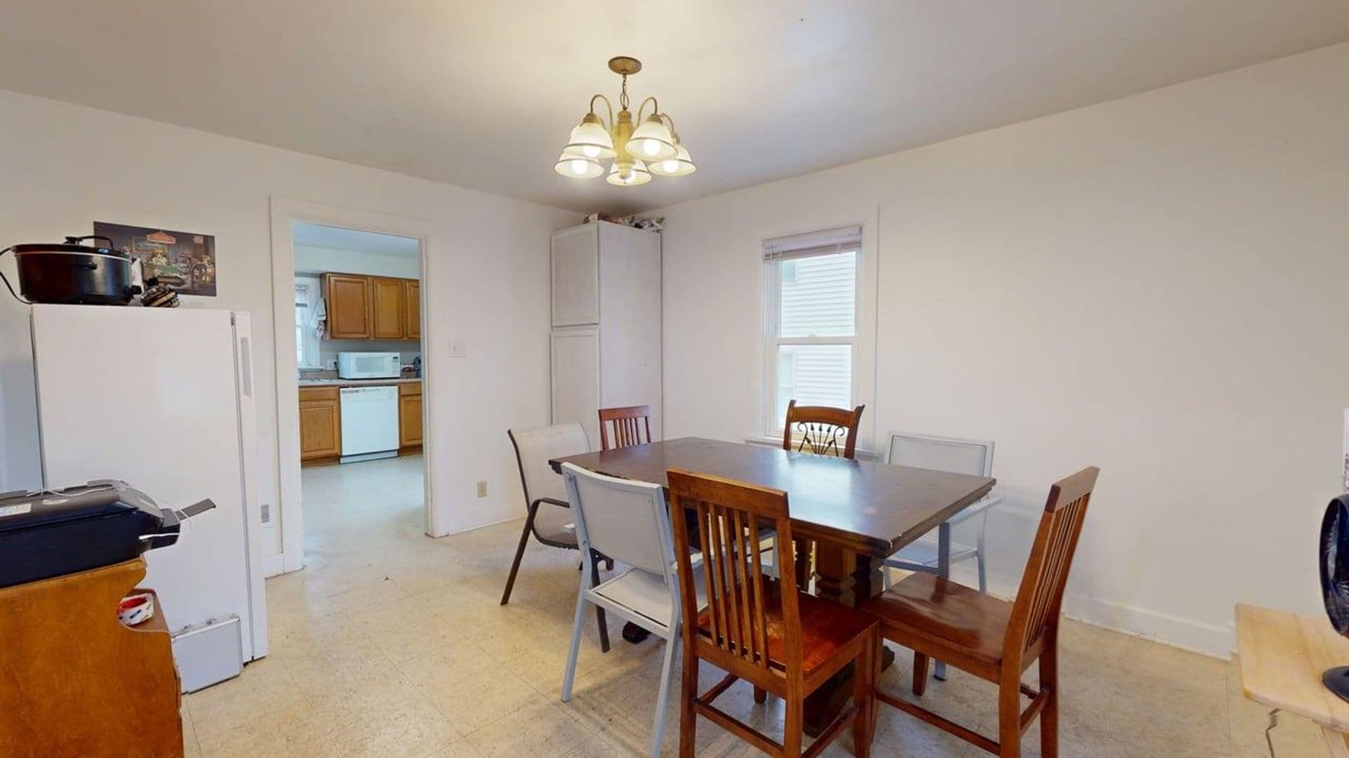 Ames House: 147 Campus Avenue