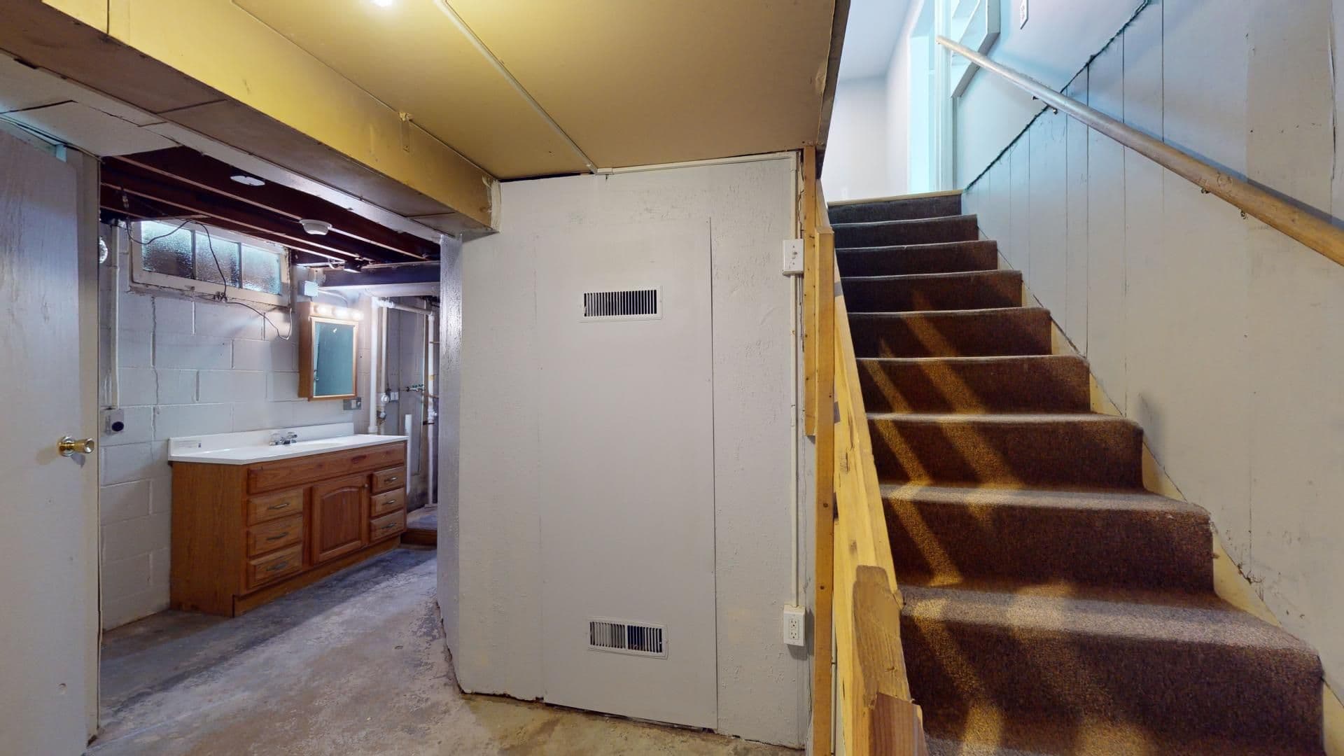 Ames House: 3121 Lincoln Way